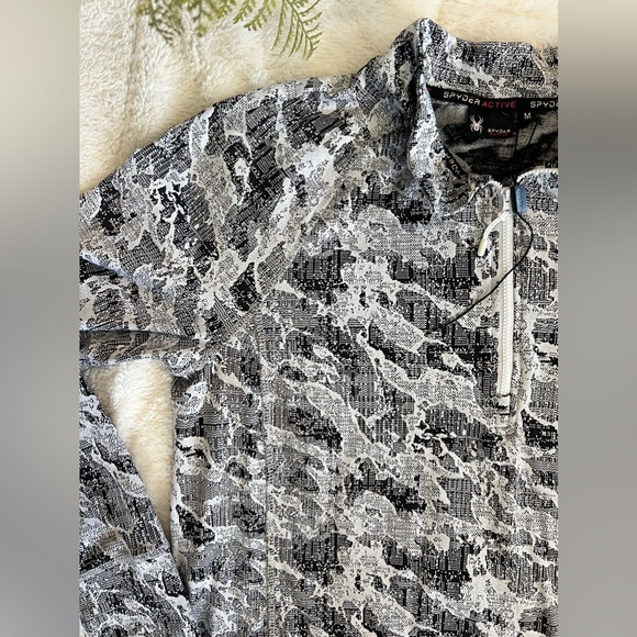 Spyder Active Women’s Quarter Zip Mock Neck White/Black/Grey Camo Pullover - Picture 5 of 5